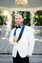 Load image into Gallery viewer, 'Park Ave' Ivory Tuxedo Jacket
